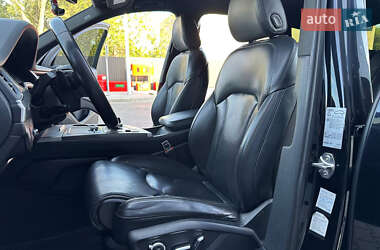 Внедорожник / Кроссовер Audi Q7 2015 в 