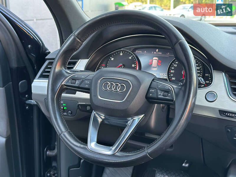 Внедорожник / Кроссовер Audi Q7 2015 в Днепре