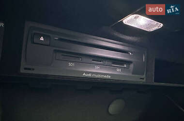 Внедорожник / Кроссовер Audi Q7 2015 в 