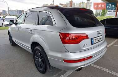 Внедорожник / Кроссовер Audi Q7 2010 в 