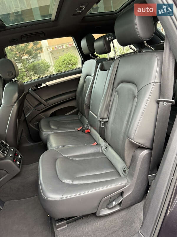 Внедорожник / Кроссовер Audi Q7 2011 в Киеве