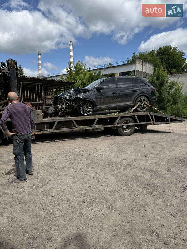 Внедорожник / Кроссовер Audi Q7 2017 в 