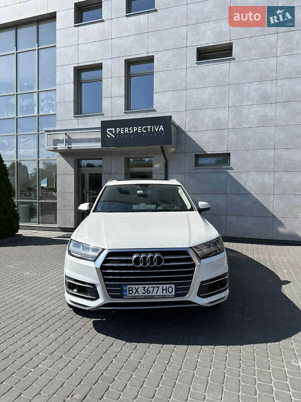 Внедорожник / Кроссовер Audi Q7 2016 в Хмельницком
