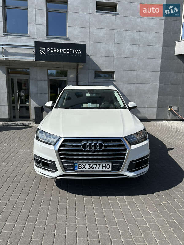 Внедорожник / Кроссовер Audi Q7 2016 в Хмельницком