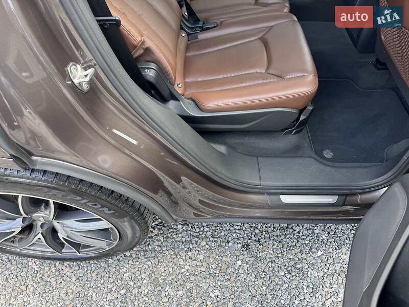 Внедорожник / Кроссовер Audi Q7 2015 в Тернополе