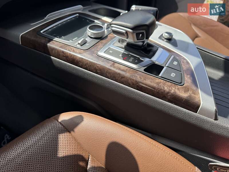 Внедорожник / Кроссовер Audi Q7 2015 в Тернополе