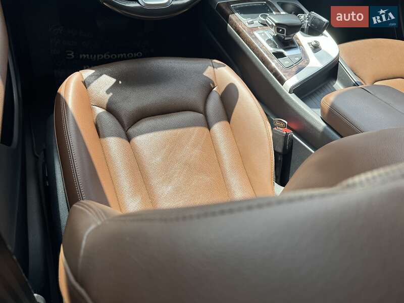 Внедорожник / Кроссовер Audi Q7 2015 в Тернополе