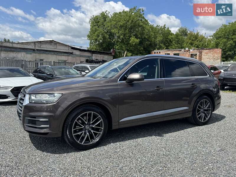 Внедорожник / Кроссовер Audi Q7 2015 в Тернополе