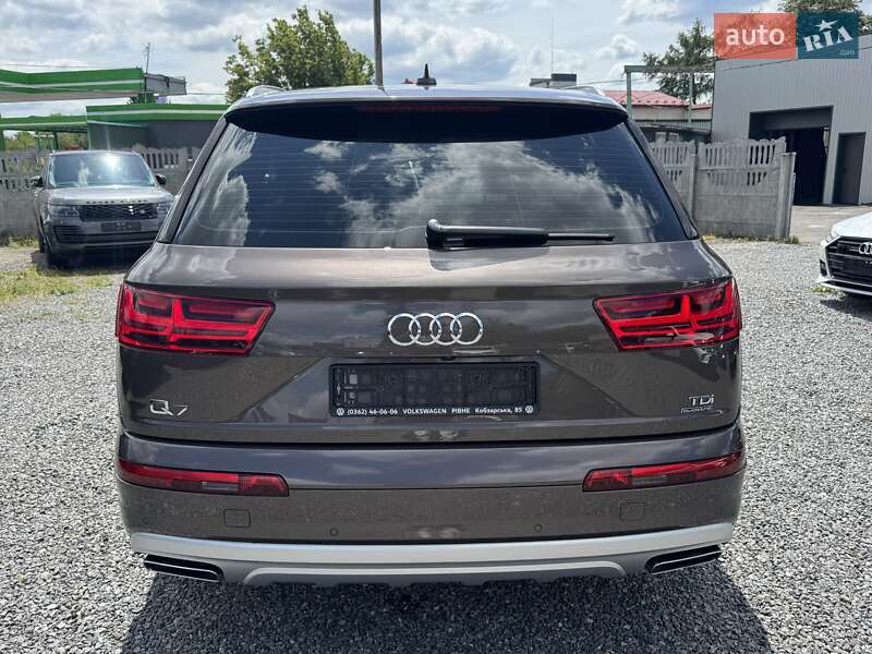 Внедорожник / Кроссовер Audi Q7 2015 в Тернополе