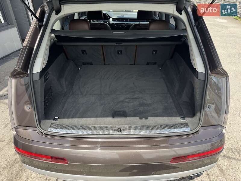 Внедорожник / Кроссовер Audi Q7 2015 в Тернополе