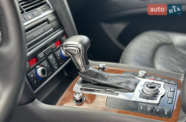 Внедорожник / Кроссовер Audi Q7 2012 в 