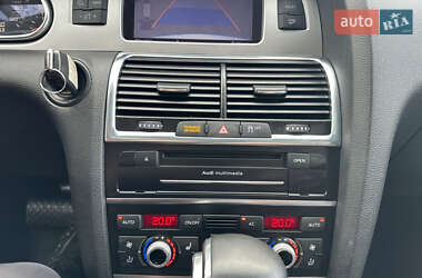 Внедорожник / Кроссовер Audi Q7 2012 в 