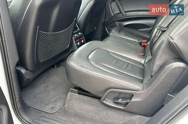 Внедорожник / Кроссовер Audi Q7 2012 в 