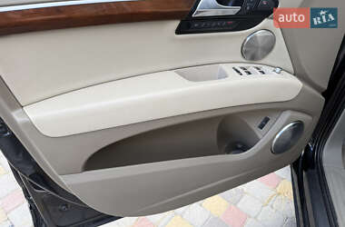 Внедорожник / Кроссовер Audi Q7 2010 в 