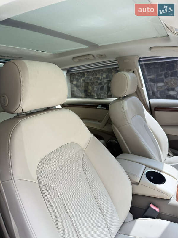 Внедорожник / Кроссовер Audi Q7 2010 в Хмельницком
