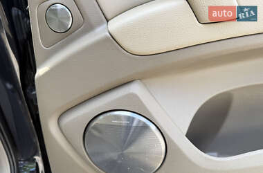 Внедорожник / Кроссовер Audi Q7 2010 в 