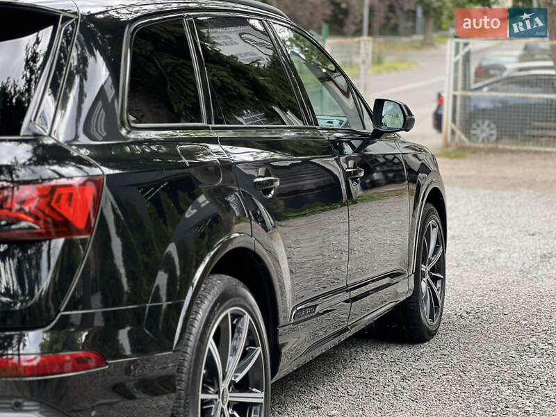 Внедорожник / Кроссовер Audi Q7 2023 в Львове