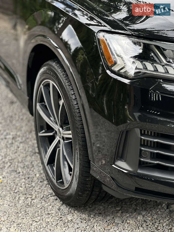Внедорожник / Кроссовер Audi Q7 2023 в Львове