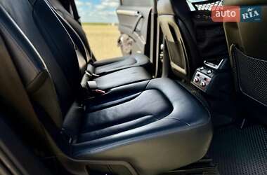 Внедорожник / Кроссовер Audi Q7 2012 в 