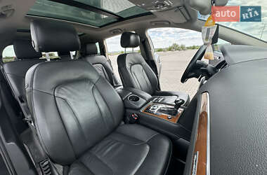 Внедорожник / Кроссовер Audi Q7 2015 в 