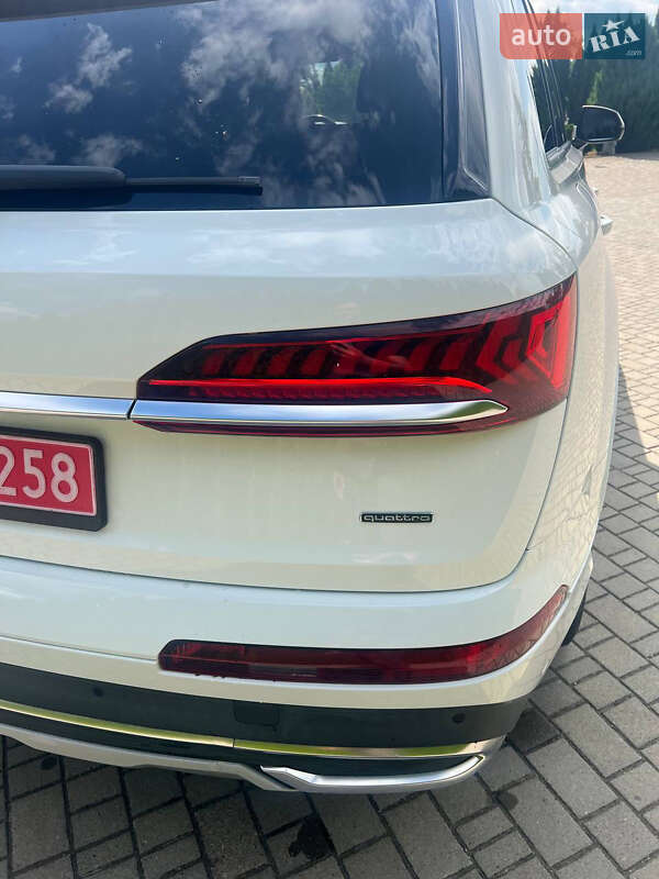 Внедорожник / Кроссовер Audi Q7 2020 в Львове