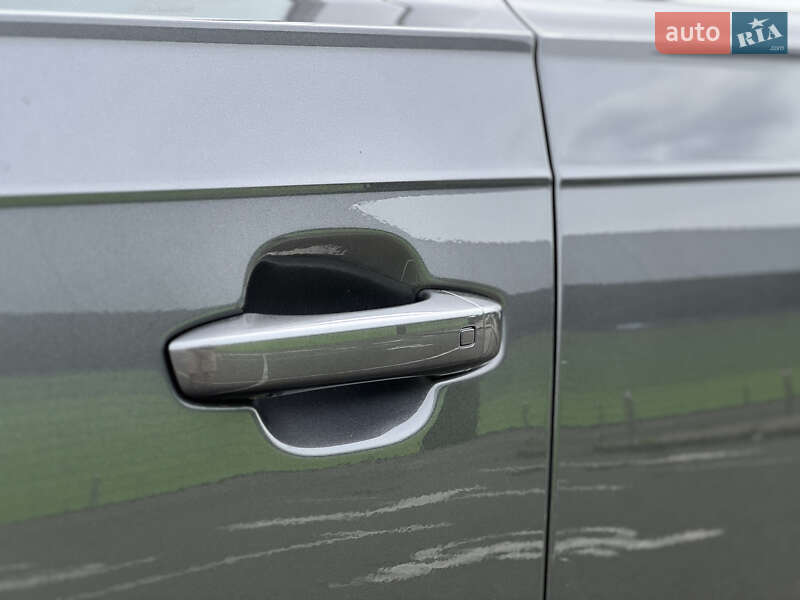 Позашляховик / Кросовер Audi Q7 2021 в Києві
