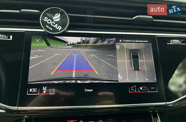 Позашляховик / Кросовер Audi Q7 2021 в 