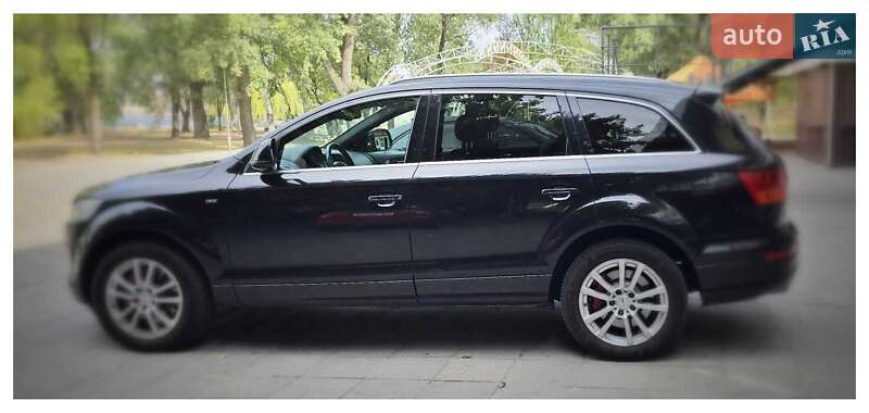 Внедорожник / Кроссовер Audi Q7 2009 в Днепре