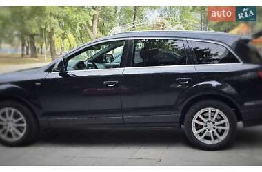 Внедорожник / Кроссовер Audi Q7 2009 в 