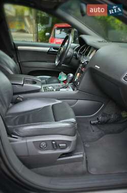 Внедорожник / Кроссовер Audi Q7 2009 в 