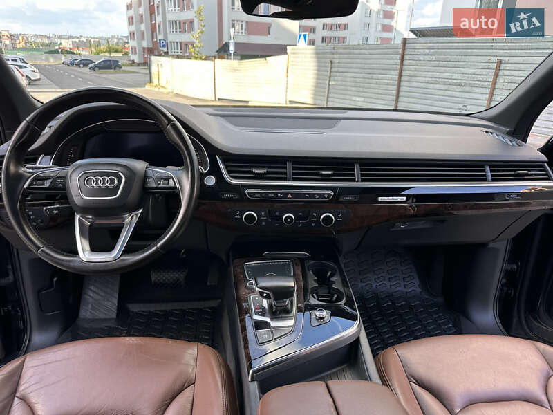 Внедорожник / Кроссовер Audi Q7 2016 в Виннице