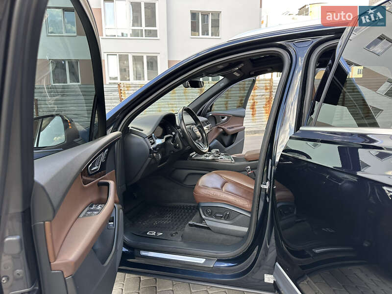 Внедорожник / Кроссовер Audi Q7 2016 в Виннице