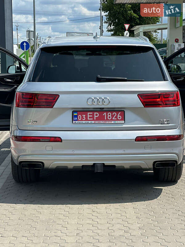 Позашляховик / Кросовер Audi Q7 2017 в Києві