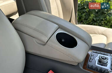 Внедорожник / Кроссовер Audi Q7 2014 в 