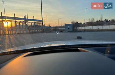 Внедорожник / Кроссовер Audi Q7 2016 в 
