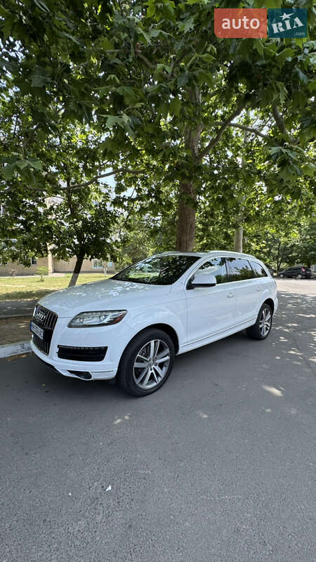 Внедорожник / Кроссовер Audi Q7 2011 в Измаиле