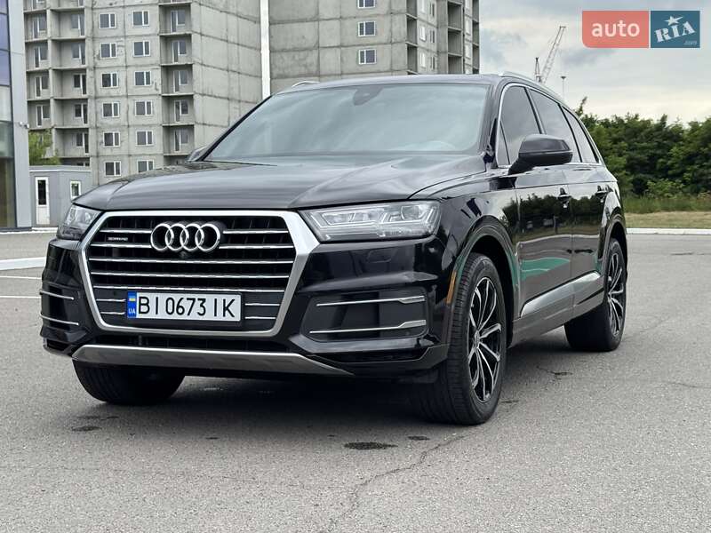 Внедорожник / Кроссовер Audi Q7 2017 в Киеве