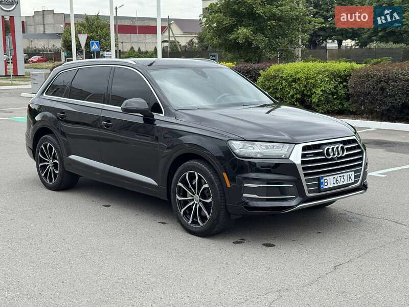 Позашляховик / Кросовер Audi Q7 2017 в Києві