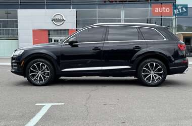Позашляховик / Кросовер Audi Q7 2017 в 