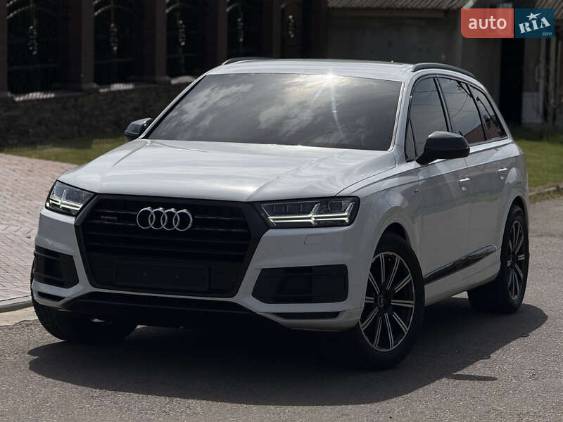 Внедорожник / Кроссовер Audi Q7 2017 в Одессе