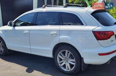 Внедорожник / Кроссовер Audi Q7 2011 в 