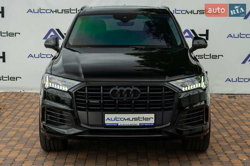 Внедорожник / Кроссовер Audi Q7 2020 в Киеве