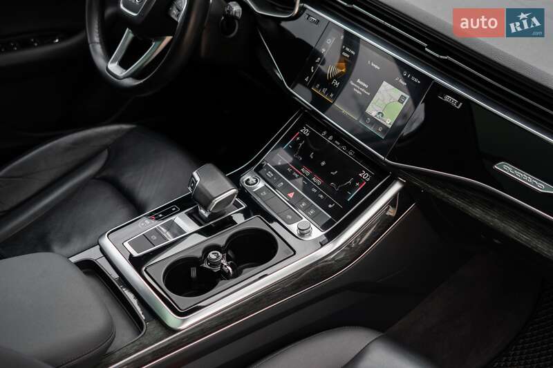 Внедорожник / Кроссовер Audi Q7 2020 в Киеве