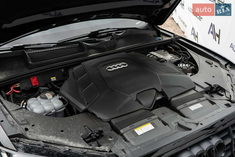 Внедорожник / Кроссовер Audi Q7 2020 в Киеве