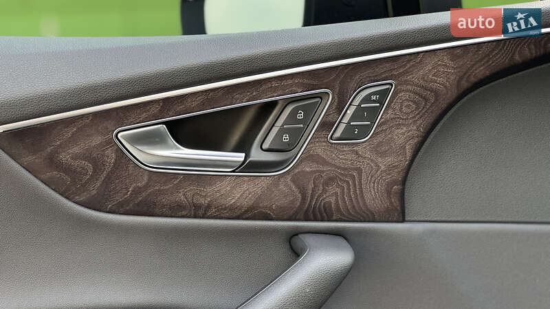Позашляховик / Кросовер Audi Q7 2019 в Києві фото 15 Позашляховик / Кросовер Audi Q7 2019 в Києві