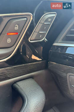 Внедорожник / Кроссовер Audi Q7 2018 в 