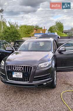 Внедорожник / Кроссовер Audi Q7 2011 в 