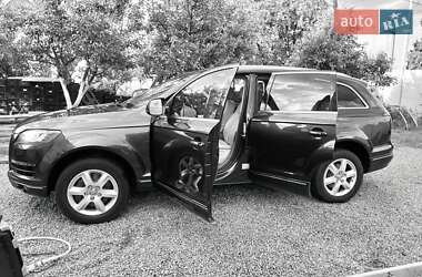 Позашляховик / Кросовер Audi Q7 2011 в Житомирі