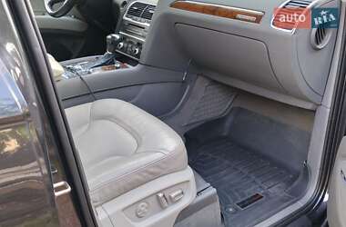 Внедорожник / Кроссовер Audi Q7 2011 в 