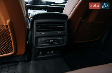 Внедорожник / Кроссовер Audi Q7 2020 в 